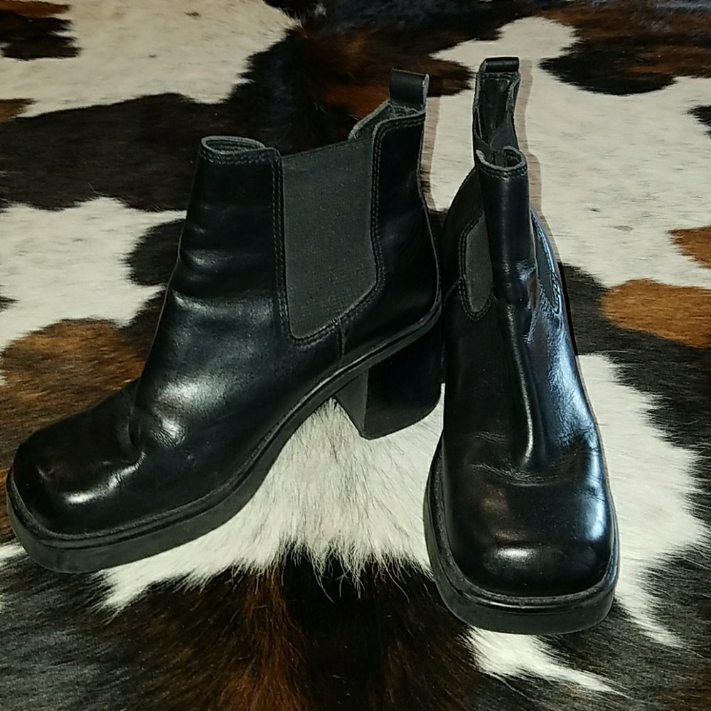 Black Boots